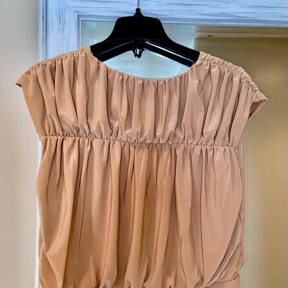 Ruched Banded Bottom Top - Picture 5 of 5